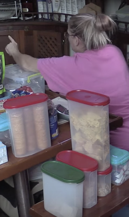 Using Tupperware to organize your boat galley, how to organize a small kitchen tiny house